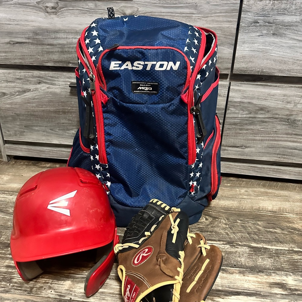 Easton Navy & Red Star-Accent Mojo Backpack